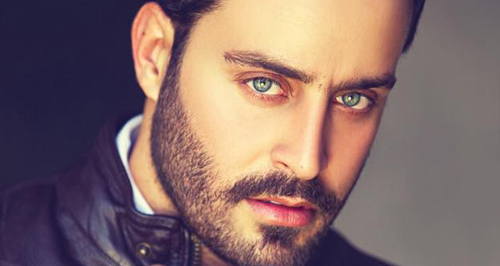 بالفيديو : سعد رمضان يدبر مقلباً لصديقه بالفيديو : سعد رمضان يدبر مقلباً لصديقه