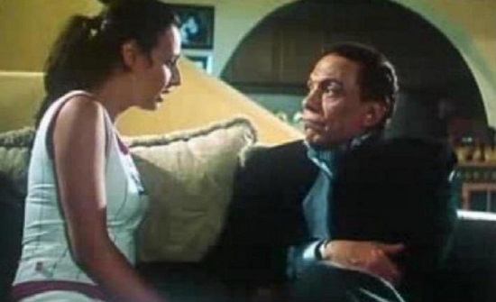 بالفيديو : عادل إمام يدعم حلا شيحة ويرشحها لبطولة مسلسله الجديد بالفيديو : عادل إمام يدعم حلا شيحة ويرشحها لبطولة مسلسله الجديد