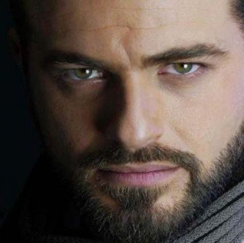 يوسف الخال يعايد والدته بهذه القصيدة يوسف الخال يعايد والدته بهذه القصيدة