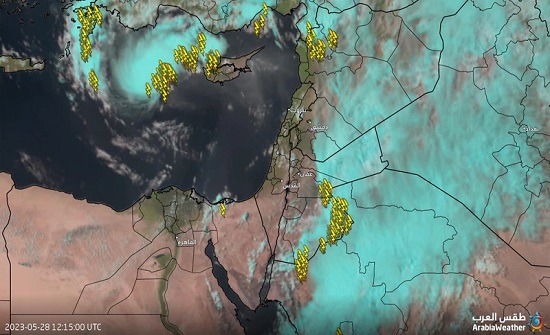 اخر التطورات الجوية ... وتحذير من السيول