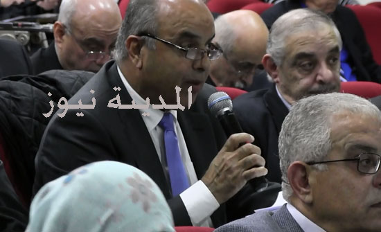 فيديو : الأردنية تتراجع عن قرارها إلغاء خصم أبناء العاملين في الجامعات فيديو : الأردنية تتراجع عن قرارها إلغاء خصم أبناء العاملين في الجامعات