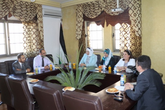 "مشة": النقابة هي بيت كل المعلمين (صور)