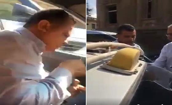 شاهدوا كيف لقنت فتاة سائق تاكسي درسا قاسيا لتحرشه بها! شاهدوا كيف لقنت فتاة سائق تاكسي درسا قاسيا لتحرشه بها!
