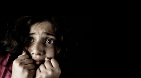 “بعد انفصاله عن زوجته” .. مصري يتخذ طفلتيه بديلًا جنسيًا تحت تهديد القتل والضرب!! “بعد انفصاله عن زوجته” .. مصري يتخذ طفلتيه بديلًا جنسيًا تحت تهديد القتل والضرب!!
