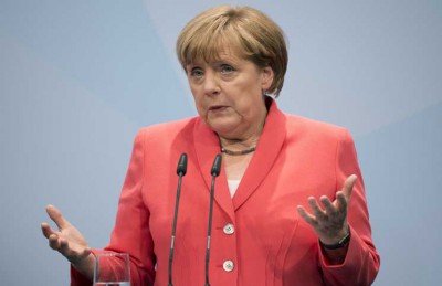 كمبيوتر خاص بميركل “اصيب” في هجوم الكتروني على البوندستاغ