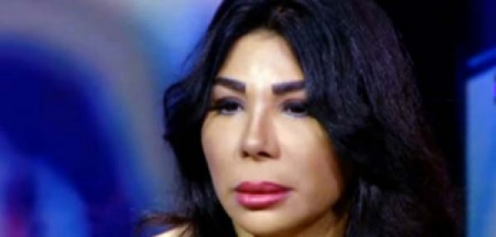 فيديو: فنانة مصرية تتعرض لأزمة قلبية على الهواء فيديو: فنانة مصرية تتعرض لأزمة قلبية على الهواء