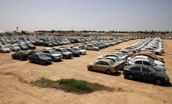 ضبط 30 مركبة و 43 شخصاً خرقوا حظر التجول في الزرقاء