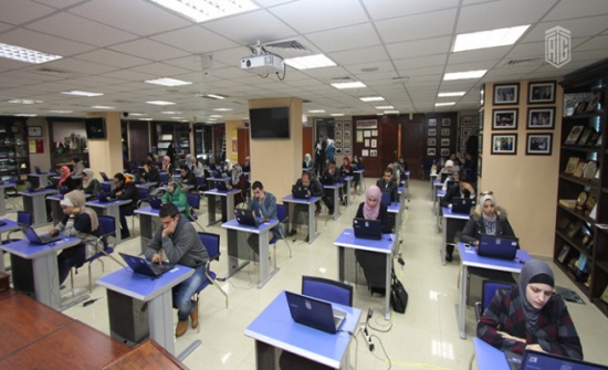 "أبوغزاله" تعقد امتحان توظيف "المرحلة الأولى" للمتقدمين لفرص العمل في مشروع "الأرشفة الإلكترونية