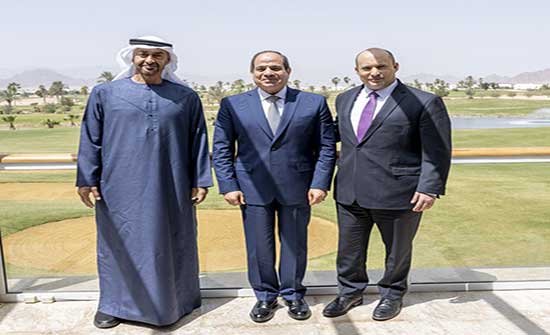 إعلام إسرائيلي: بينيت ناقش مع السيسي وابن زايد التعاون الإقليمي ضد إيران إعلام إسرائيلي: بينيت ناقش مع السيسي وابن زايد التعاون الإقليمي ضد إيران