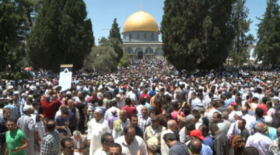 350 ألف مصل يؤدون الصلاة في المسجد الاقصى المبارك