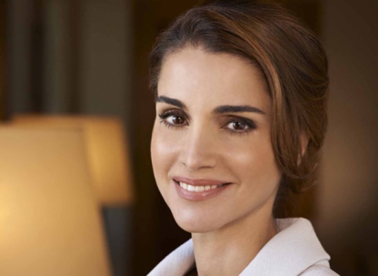 صورة : الملكة رانيا تنشر صورة لمكتبها صورة : الملكة رانيا تنشر صورة لمكتبها