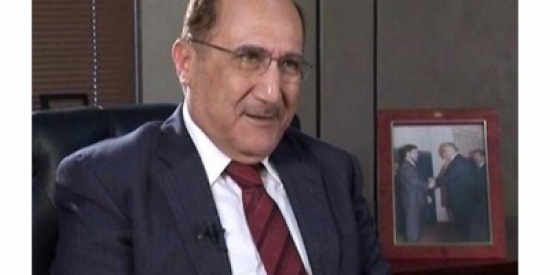 العناني:وضع سياسة عامة لتعزيز تنافسية قطاع الادوية ومعالجة مشكلاته