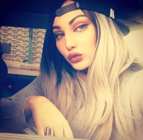 بالصورة - خمنوا من هي هذه النجمة.. ستصدمون بهويتها!!