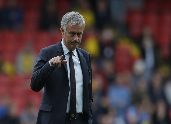 مورينيو من "الاستثنائي" إلى "المهزوم"