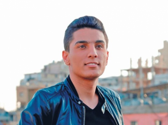 محمد عساف يغني «ابنك يا غزة ما ينهان» محمد عساف يغني «ابنك يا غزة ما ينهان»
