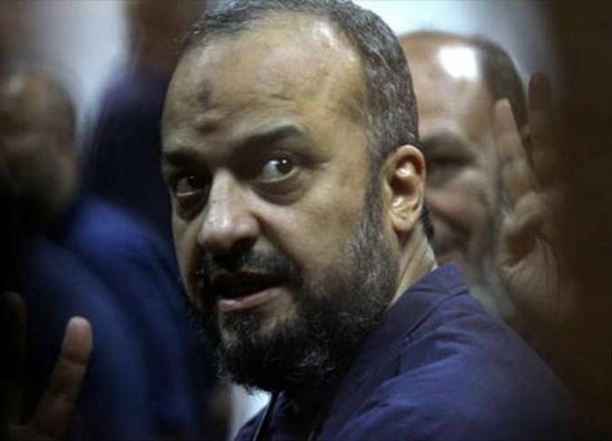 بلتاجي يتهم اثنين من قيادات الداخلية المصرية بتعذيبه داخل السجن والمحكمة تأمر بالتحقيق بلتاجي يتهم اثنين من قيادات الداخلية المصرية بتعذيبه داخل السجن والمحكمة تأمر بالتحقيق