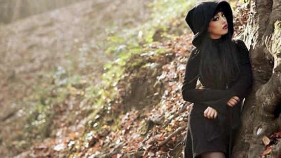 بالصور:شاهد المضيفة التركية التي فصلت من عملها بسبب جمالها الزائد