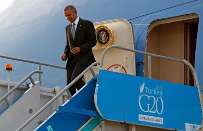 أوباما يصل إلى تركيا للمشاركة في قمة تخيم عليها هجمات باريس