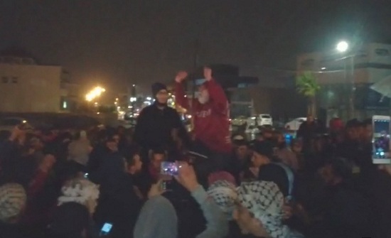 نواب الكرك يبحثون احتجاجات المحافظة لاحتواء الازمة نواب الكرك يبحثون احتجاجات المحافظة لاحتواء الازمة