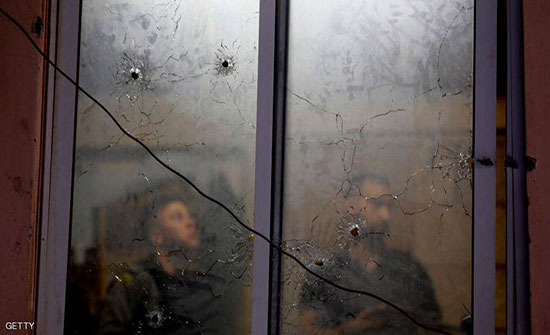 إسرائيل تصيب عنصرين بالأمن الفلسطيني.. وتتحدث عن "خطأ" إسرائيل تصيب عنصرين بالأمن الفلسطيني.. وتتحدث عن "خطأ"