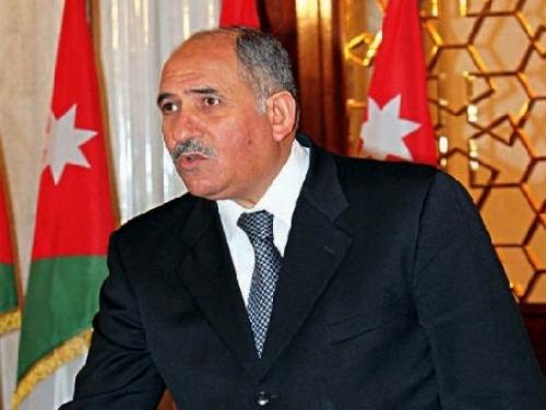 وزير التربية يتفقد قاعات امتحان الثانوية العامة بسحاب والموقر