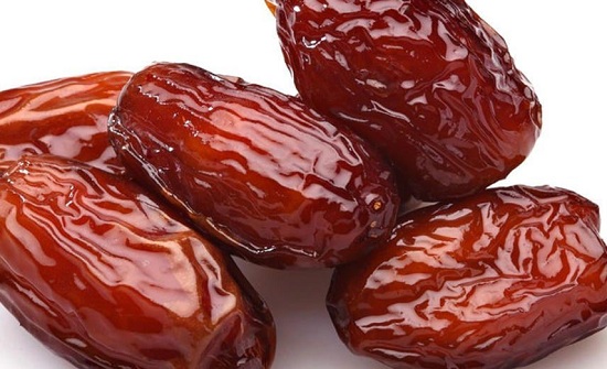 الجمعاني يفتتح معرض التمور الأردنية