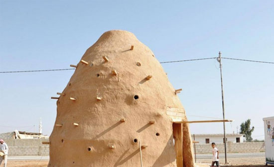مدرسة للاجئين السوريين بالزعتري تفوز بجائزة هندسة معمارية مدرسة للاجئين السوريين بالزعتري تفوز بجائزة هندسة معمارية