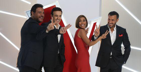 بالفيديو: متسابق يتغزل ويغني لشيرين في "ذا فويس"