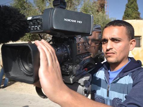 إضراب صحفي فلسطيني بسجون السلطة إضراب صحفي فلسطيني بسجون السلطة