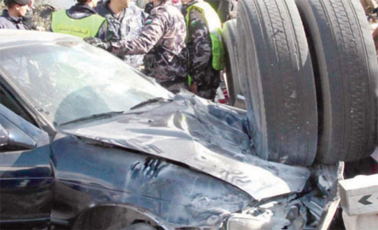 وفاة عشريني وإصابة شقيقته بحادث "مروع" في العقبة وفاة عشريني وإصابة شقيقته بحادث "مروع" في العقبة