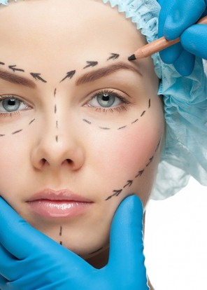 كلّ ما يجب أن تعرفيه عن عمليّات التجميل كلّ ما يجب أن تعرفيه عن عمليّات التجميل