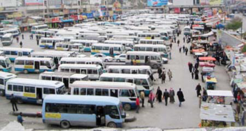 اهالي منطقتي الحرث وراجب بعجلون يطالبون بوسائل مواصلات لنقلهم