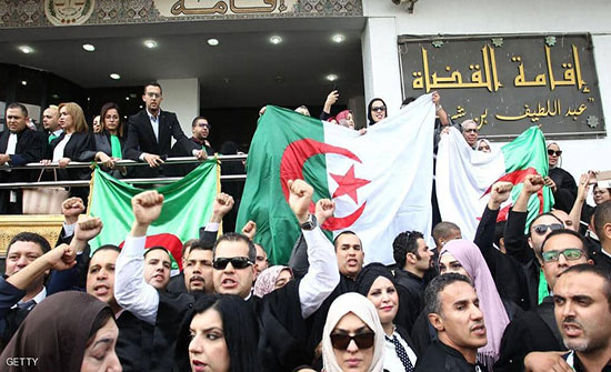 قضاة الجزائر يهددون بالعودة للإضراب قضاة الجزائر يهددون بالعودة للإضراب