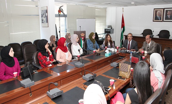 العمري: التدريب المستمر ومواكبة المتغيرات متطلبات للعمل الاعلامي الناجح العمري: التدريب المستمر ومواكبة المتغيرات متطلبات للعمل الاعلامي الناجح