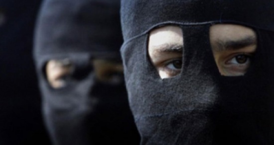 سطو مسلح في الزرقاء .. أطلقوا عليه الرصاص لسرقة 100ألف دينار ‎