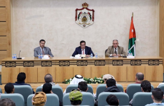 الطراونه يحاضر في الطلبة العرب الدارسين في الجامعات الاردنية