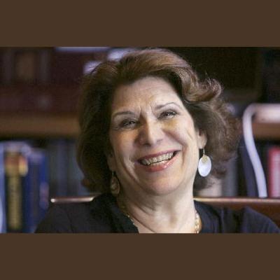 الاميرة وجدان تفتتح معرضا لفنانين تشكيليين من غزة الاميرة وجدان تفتتح معرضا لفنانين تشكيليين من غزة