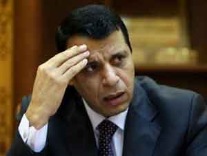 اللجنة المركزية لـ"فتح" تقرر حرمان دحلان من العضوية الدائمة في الحركة