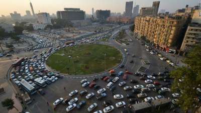 بعد اعتراف اثنين بقتلها.. عودة فتاة مصرية أثناء جنازتها بعد اعتراف اثنين بقتلها.. عودة فتاة مصرية أثناء جنازتها