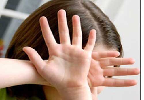 عروس طفلة تسمم عريسها ورفاقه! عروس طفلة تسمم عريسها ورفاقه!