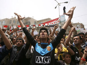 تجدد الاشتباكات بتعز واستعداد خليجي لإحياء الوساطة باليمن 