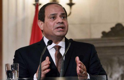 السيسي: التعاون العسكري بين مصر واليونان يكتسب أهمية في ظل تحدي الإرهاب السيسي: التعاون العسكري بين مصر واليونان يكتسب أهمية في ظل تحدي الإرهاب