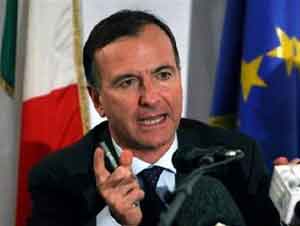 وزير الخارجية الإيطالي يدعو زعماء قبائل ليبيا إلى اجتماع موسّع