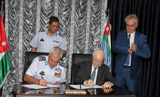 توقيع مذكرة تفاهم بين سلاح الجو الملكي ومجموعة طلال أبو غزالة الدولية توقيع مذكرة تفاهم بين سلاح الجو الملكي ومجموعة طلال أبو غزالة الدولية