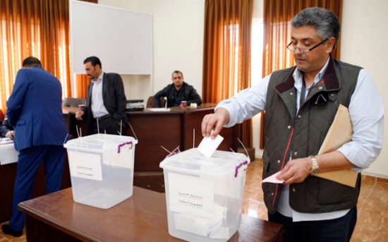 بدء الاقتراع على منصب نقيب وأعضاء مجلس نقابة المحروقات