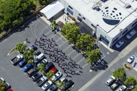 جوجل تسعى لحل مشكلة الإنترنت بتوفيره عبر الأقمار الصناعية جوجل تسعى لحل مشكلة الإنترنت بتوفيره عبر الأقمار الصناعية