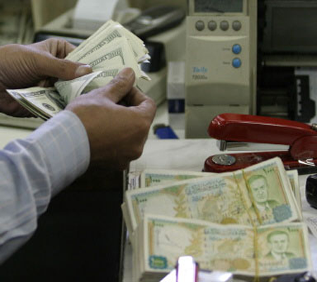 سورية تعتزم اتخاذ خطوات لدعم العملة لديها سورية تعتزم اتخاذ خطوات لدعم العملة لديها