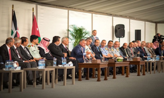 صور : الملك للمتقاعدين العسكريين: لا أخشى من أي مؤامرة على البلد بوجودكم صور : الملك للمتقاعدين العسكريين: لا أخشى من أي مؤامرة على البلد بوجودكم