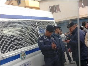الرصيفة : القبض على 5 طلاب يتحرشون لفظياً بالطالبات الرصيفة : القبض على 5 طلاب يتحرشون لفظياً بالطالبات