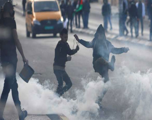 إصابة عدد من الطلبة الفلسطينيين جراء مهاجمة مستوطنين مدرسة جنوب نابلس إصابة عدد من الطلبة الفلسطينيين جراء مهاجمة مستوطنين مدرسة جنوب نابلس